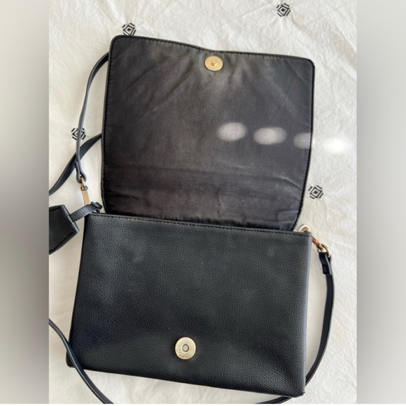 H&M Black Shoulder Bag. Gently used, great condition. - Picture 4 of 6